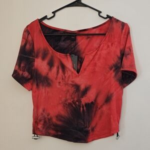 NWT ROMWE Women's 0XL Red and Black Crop Blouse with Tie Dye Design